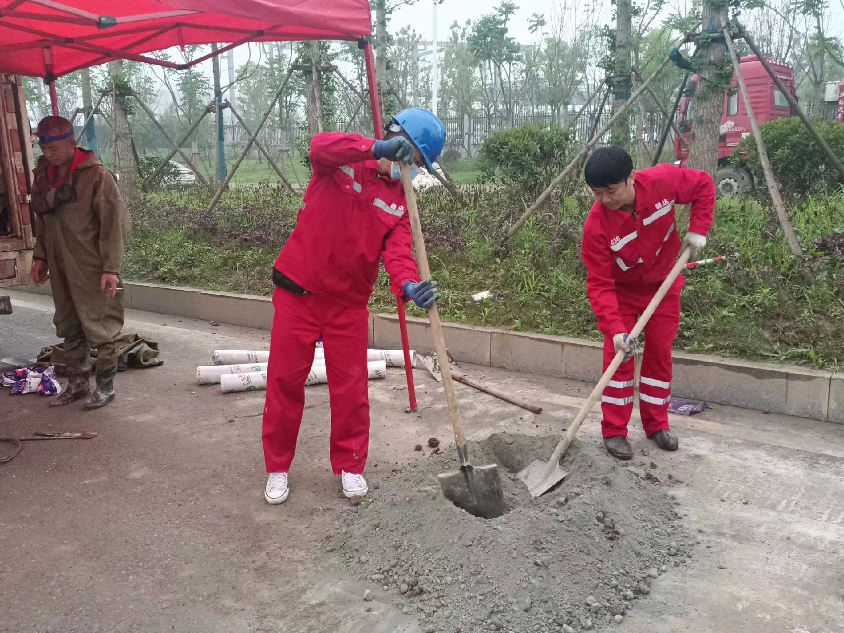和龙管道疏通哪家好】及时进行市政管道清淤
